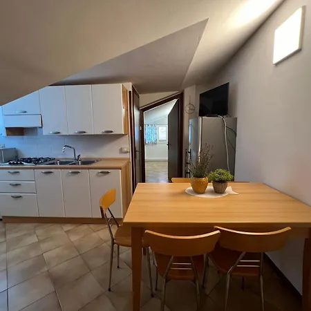 Apartment Mansarda 7 Trilocale, Bafile241 - 2' Piano No Ascensore - Adria - Family *