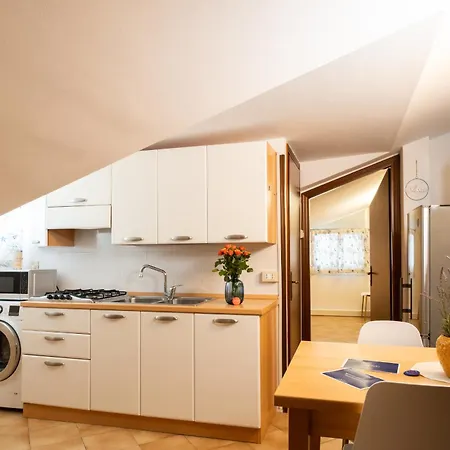 Mansarda 7 Trilocale, Bafile241 - 2' Piano No Ascensore - Adria - Family *