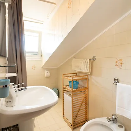 Mansarda 7 Trilocale, Bafile241 - 2' Piano No Ascensore - Adria - Family * לידו די ג'סולו